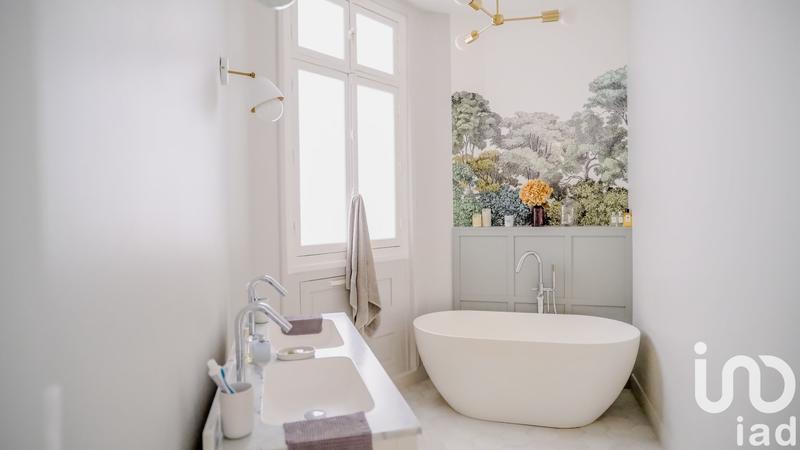 Appartement - 178 m² - 5 pièces