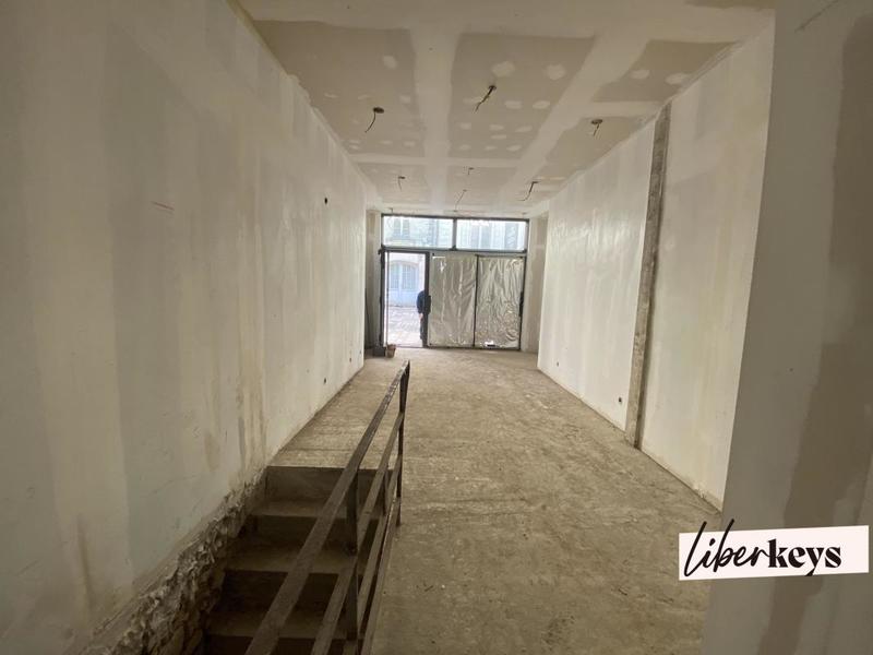 Local commercial - 35 m² - 2 pièces