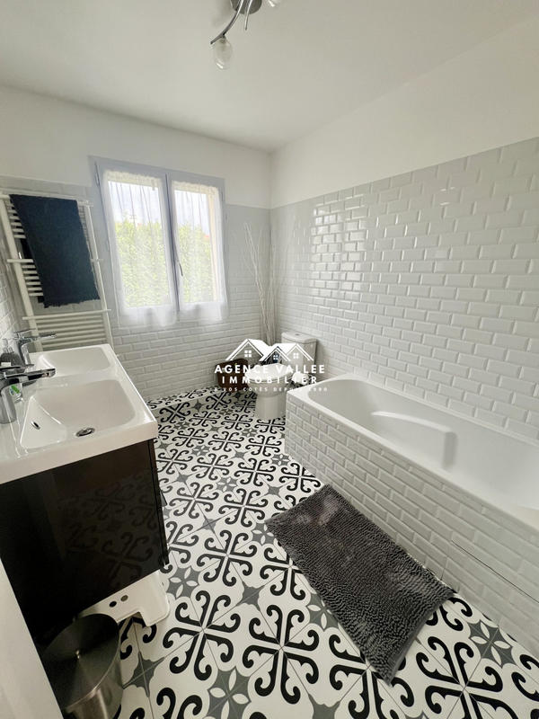 Maison - 108 m² - 6 pièces