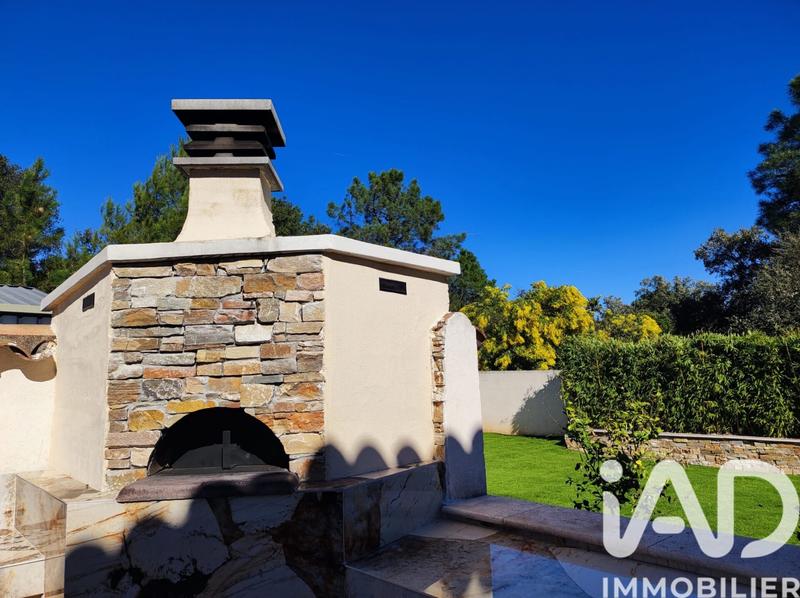 Maison - 187 m² - 8 pièces