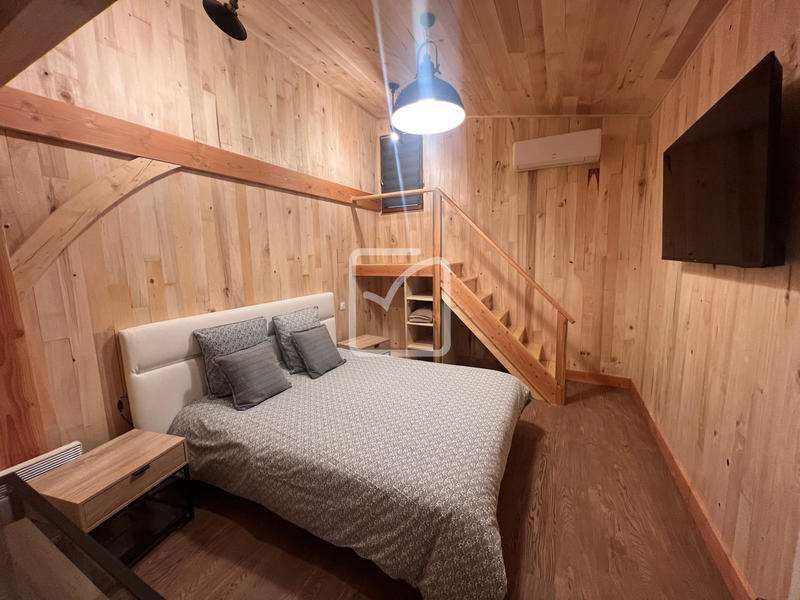 Maison - 170 m² - 12 pièces