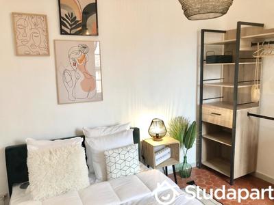 Chambre - 11 m² - 1 pièce