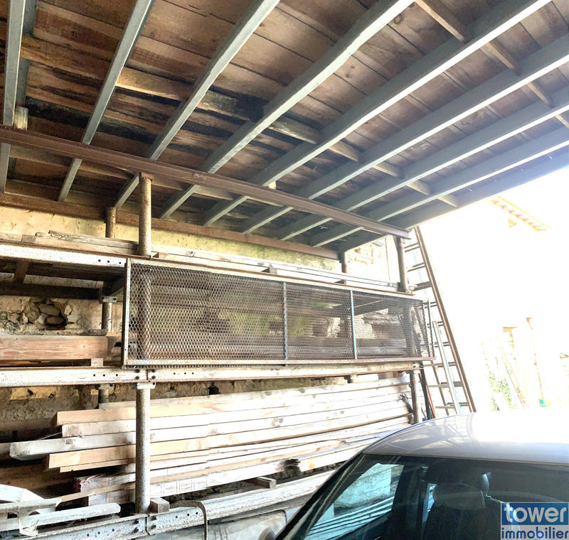 Maison - 200 m² - 1 pièce