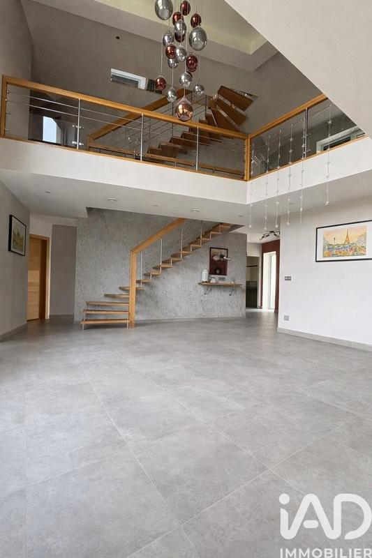 Maison - 531 m² - 14 pièces