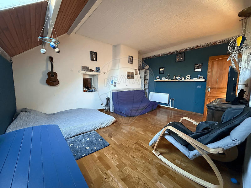 Maison - 151 m² - 6 pièces