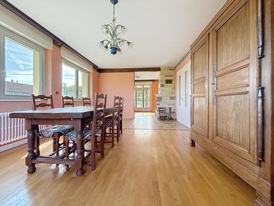 Maison - 188 m² - 6 pièces