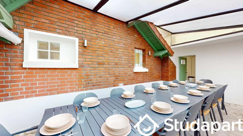 Chambre - 10 m² - 1 pièce