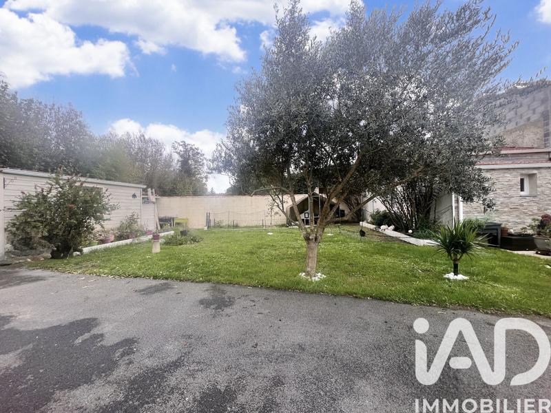 Maison - 202 m² - 6 pièces