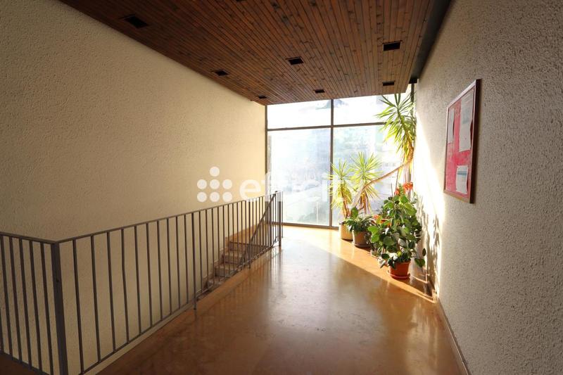 Appartement ancien - 91 m² - 5 pièces