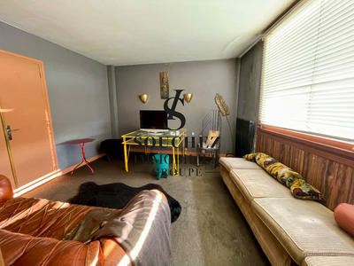 Maison - 199 m² - 8 pièces