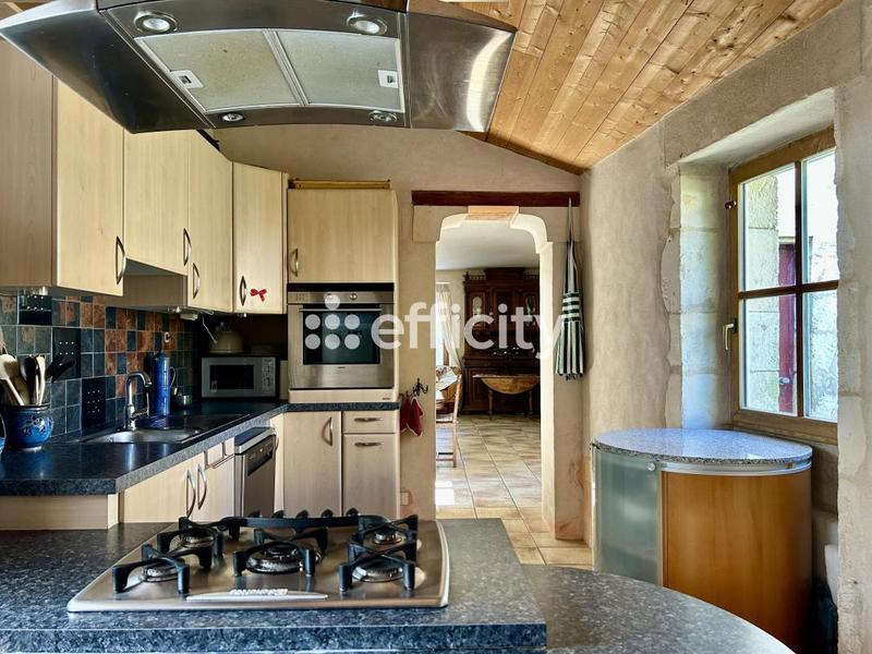 Maison - 232 m² - 10 pièces