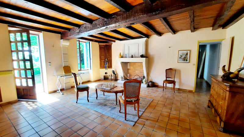 Maison - 137 m² - 5 pièces