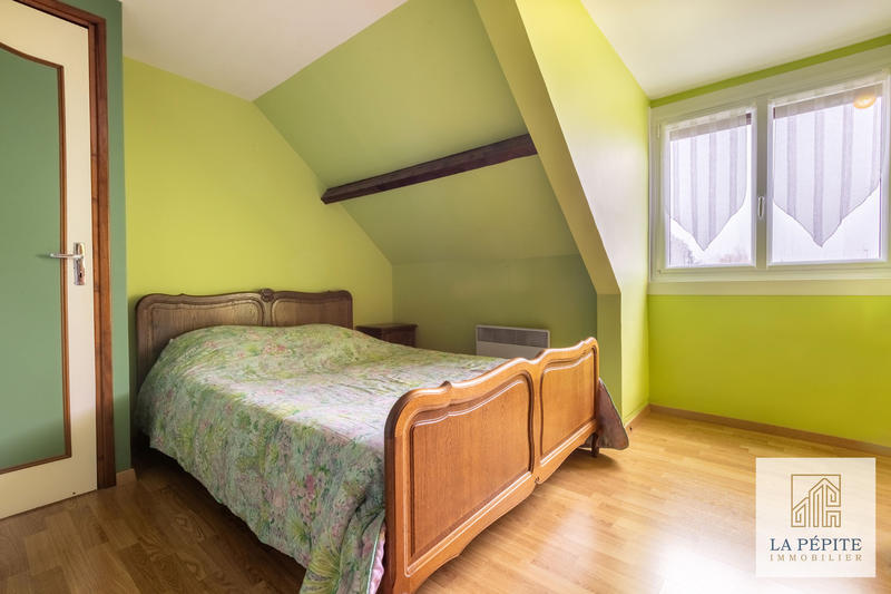 Maison - 96 m² - 5 pièces