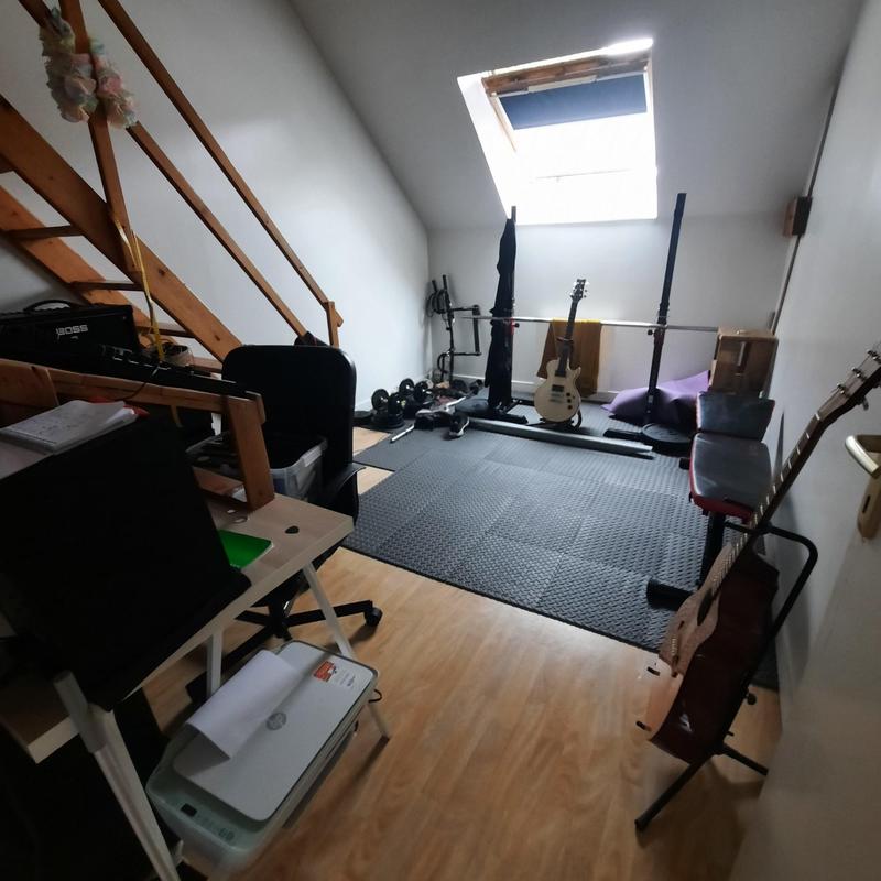 Maison - 95 m² - 5 pièces