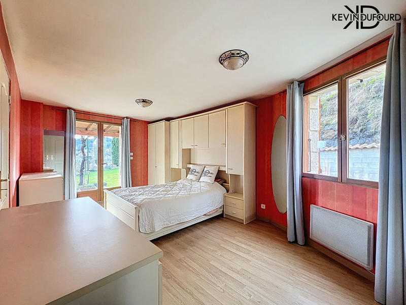 Maison - 105 m² - 5 pièces