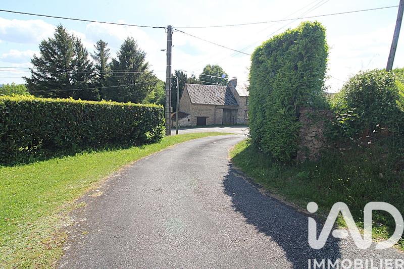 Maison de village - 180 m² - 9 pièces