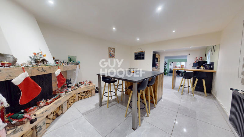 Maison - 177 m² - 8 pièces