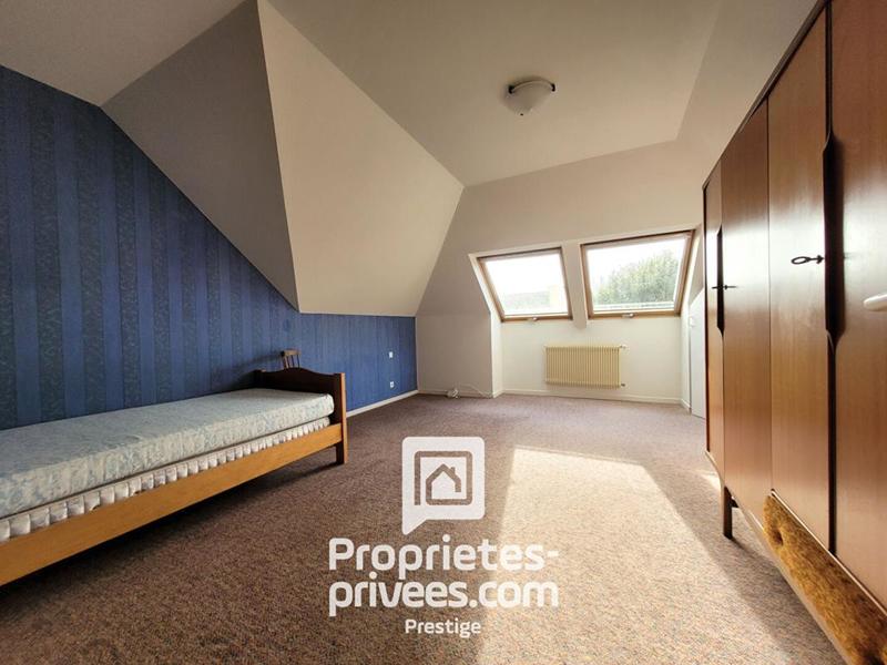 Demeure - 215 m² - 7 pièces