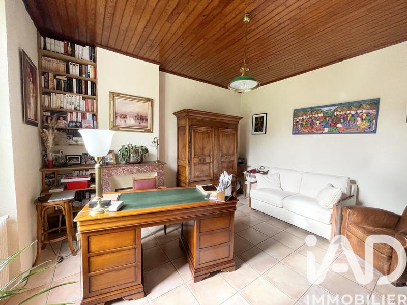 Maison - 230 m² - 9 pièces