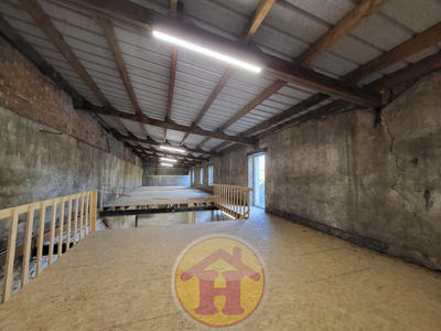 Local commercial - 260 m² - 1 pièce