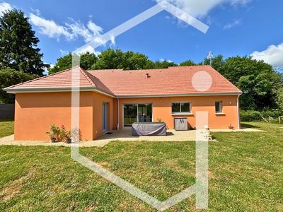 Maison - 110 m² - 4 pièces