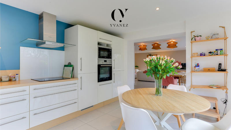 Maison - 166 m² - 7 pièces