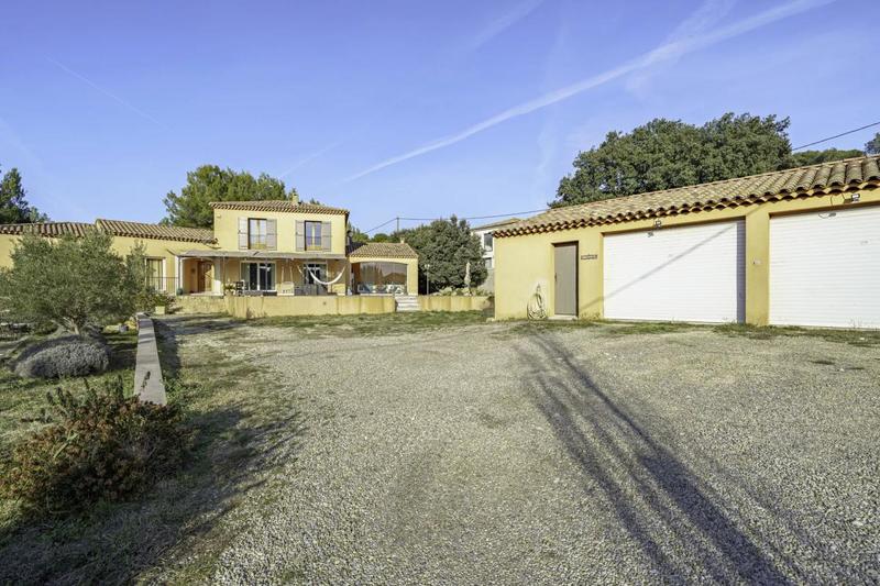 Maison - 190 m² - 6 pièces