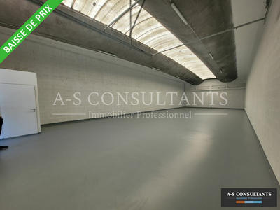 Entrepôt - 205 m²