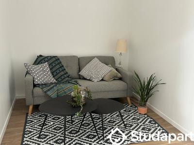 Chambre - 11 m² - 1 pièce