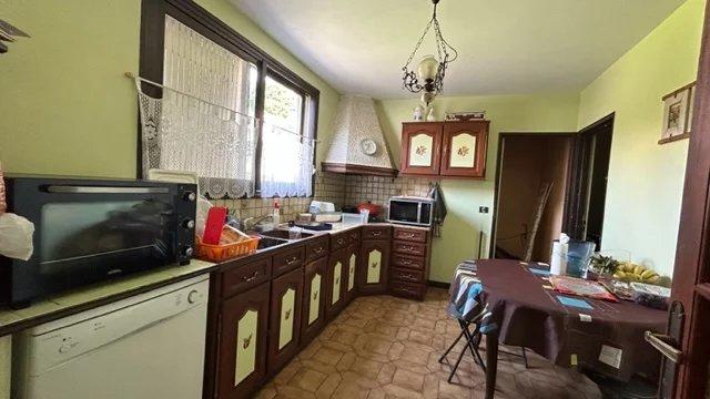 Appartement - 100 m² - 6 pièces