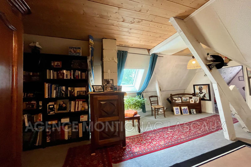 Maison - 220 m² - 6 pièces