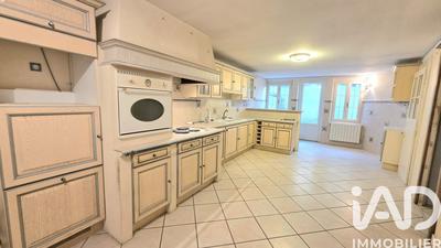 Maison - 282 m² - 10 pièces