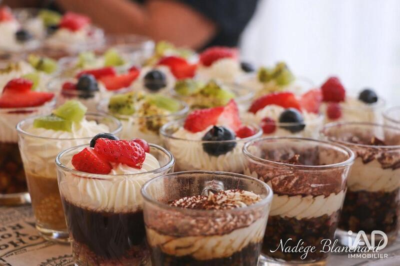 Local commercial - 1 600 m²