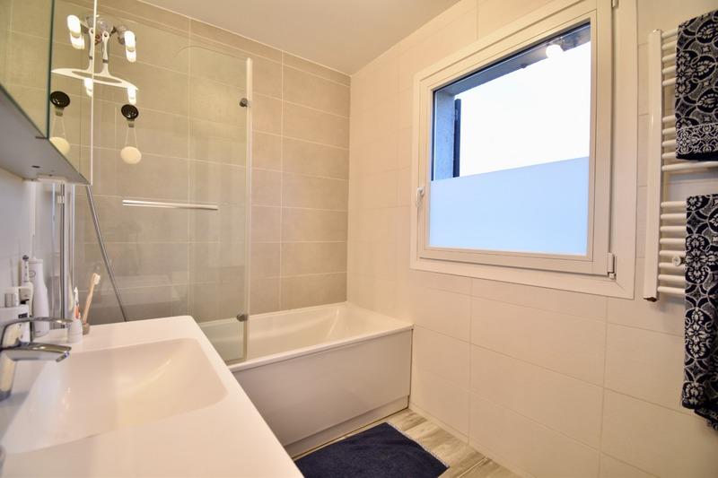 Maison - 200 m² - 9 pièces