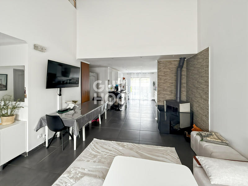 Maison - 138 m² - 8 pièces