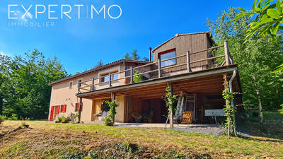 Maison - 182 m² - 7 pièces