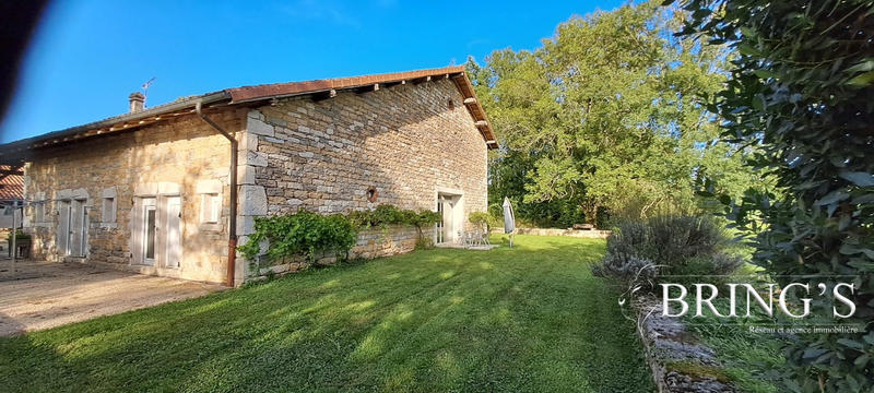 Maison - 361 m² - 7 pièces