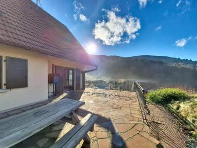 Maison - 104 m² - 5 pièces