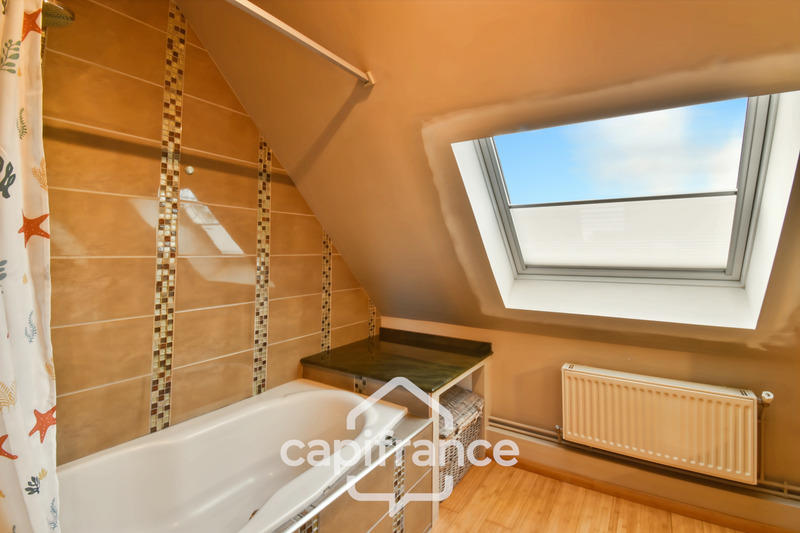 Maison - 203 m² - 7 pièces