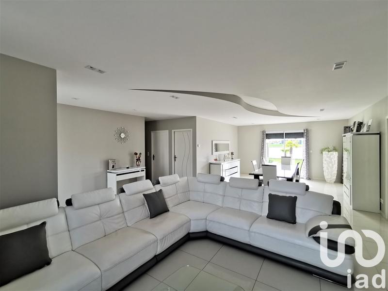 Maison - 210 m² - 7 pièces