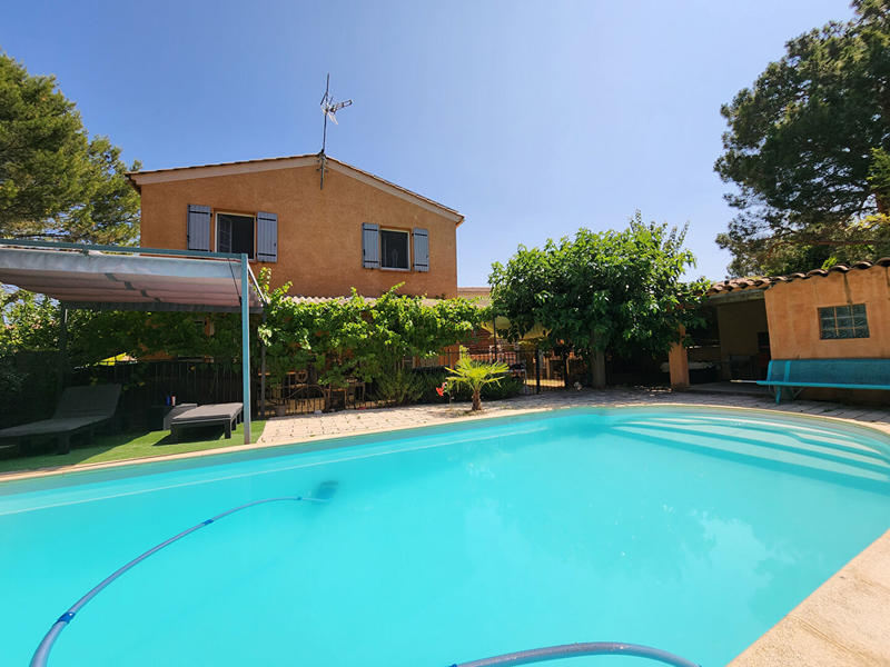 Maison - 163 m² - 7 pièces