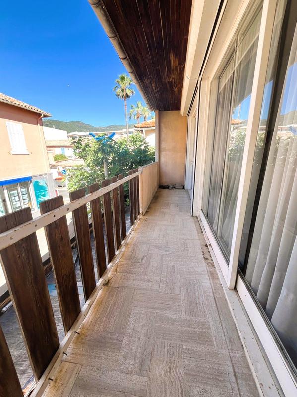 Loft - 75 m² - 3 pièces