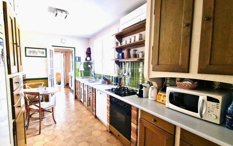 Maison - 90 m² - 5 pièces