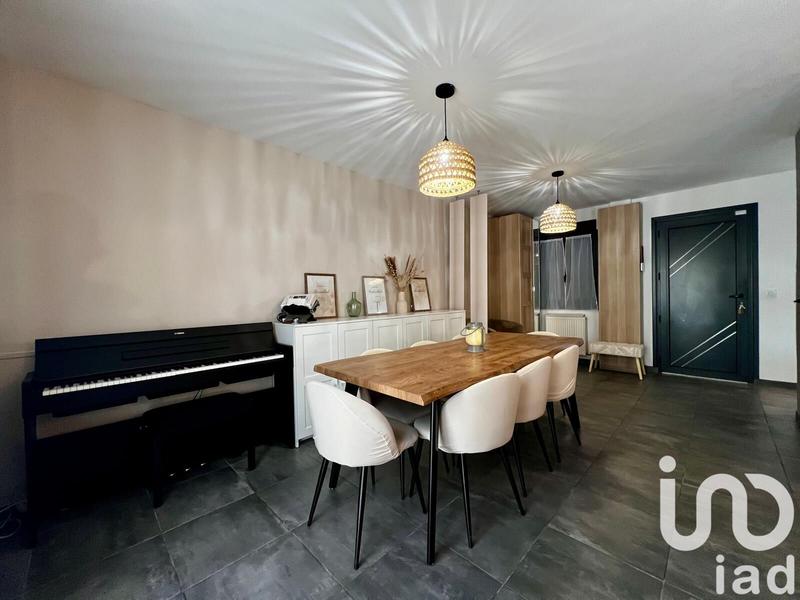 Maison - 87 m² - 6 pièces