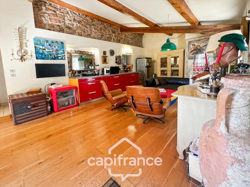 Mas - 201 m² - 6 pièces