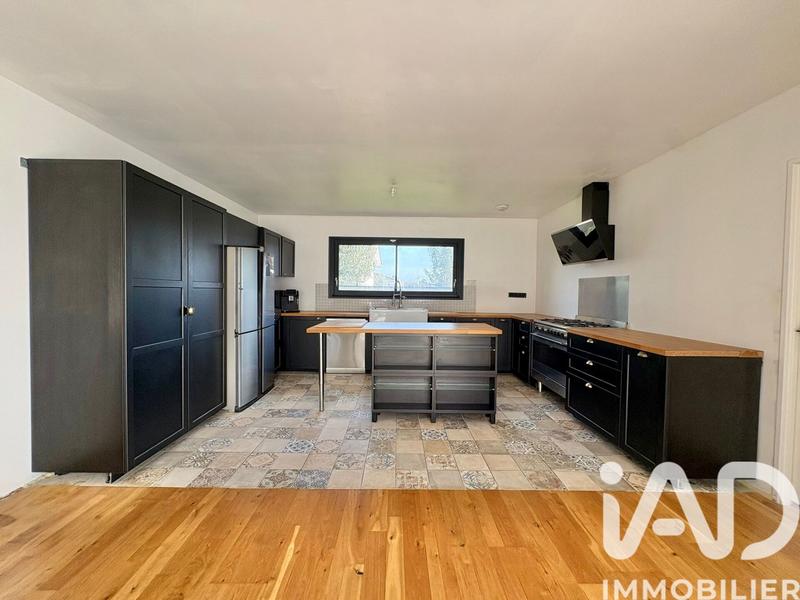 Maison - 177 m² - 6 pièces