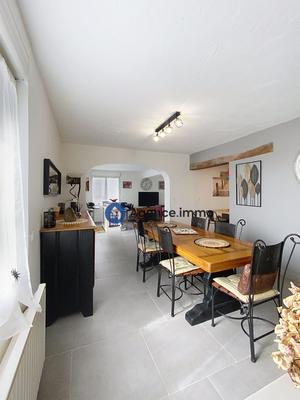 Maison traditionnelle - 106 m² - 7 pièces