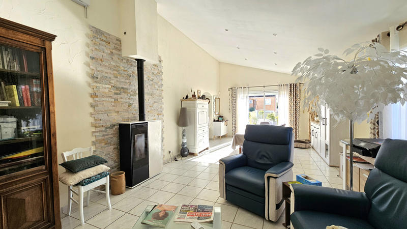 Maison - 104 m² - 4 pièces