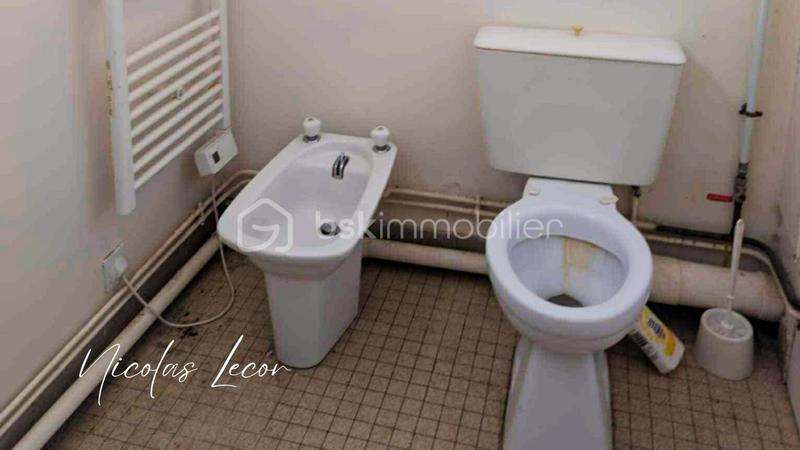 Studio - 25 m² - 1 pièce