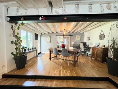 Maison - 170 m² - 8 pièces